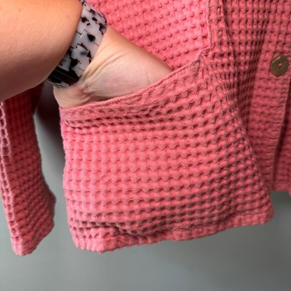 Orvis Women's Long Sleeve Button Waffle Weave Top Coral Pink Size Large - Picture 3 of 7
